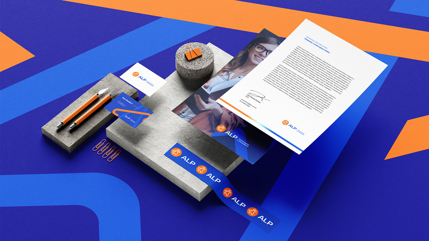 蓝橙色调性的品牌VI设计